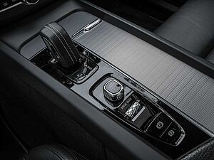 Volvo  T8 Twin Engine AWD R-Design Kam HUD ACC