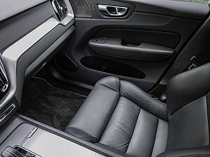Volvo  T8 Twin Engine AWD R-Design Kam HUD ACC