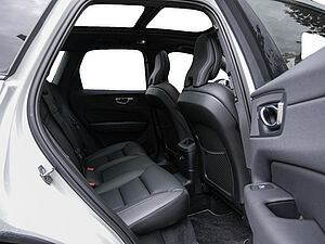 Volvo  T8 Twin Engine AWD R-Design Kam HUD ACC