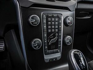 Volvo  D3 R-Design Geartronic Navi Pano SHZ