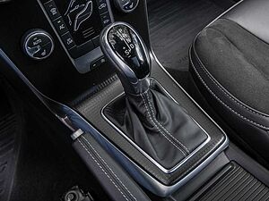 Volvo  D3 R-Design Geartronic Navi Pano SHZ