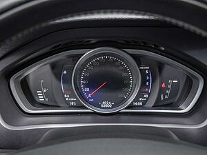 Volvo  D3 R-Design Geartronic Navi Pano SHZ