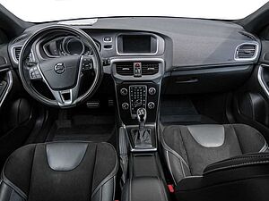 Volvo  D3 R-Design Geartronic Navi Pano SHZ