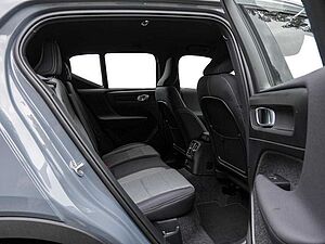 Volvo  T4 Core Recharge Plug-In Hybrid Navi AHK