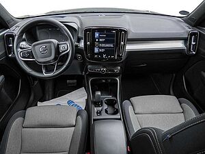 Volvo  T4 Core Recharge Plug-In Hybrid Navi AHK