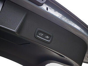 Volvo  T4 Core Recharge Plug-In Hybrid Navi AHK