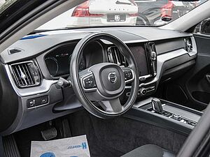 Volvo  B4 Diesel AWD Momentum Pro Navi Pano SHZ