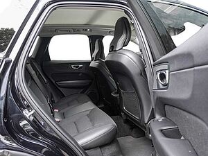 Volvo  B4 Diesel AWD Momentum Pro Navi Pano SHZ