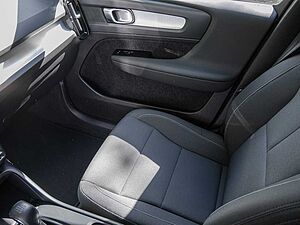 Volvo  T2 Momentum