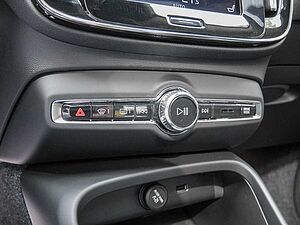 Volvo  T3 Momentum