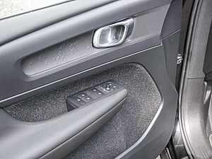 Volvo  T3 Momentum