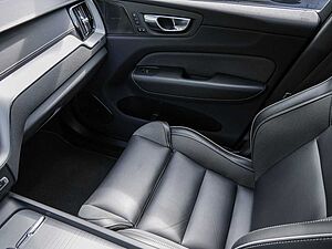 Volvo  T8 AWD R-Design Recharge AHK LUFT HUD