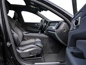 Volvo  T8 AWD R-Design Recharge AHK LUFT HUD