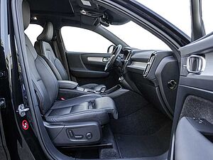 Volvo  D4 Momentum AWD Kam Pano Navi