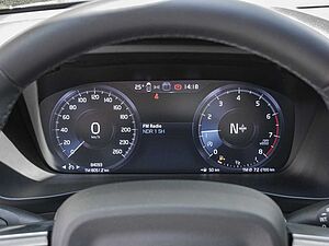 Volvo  T2 Momentum AHK NAVI KAM PANO