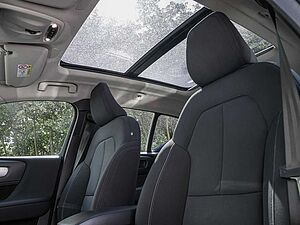 Volvo  T2 Momentum AHK NAVI KAM PANO