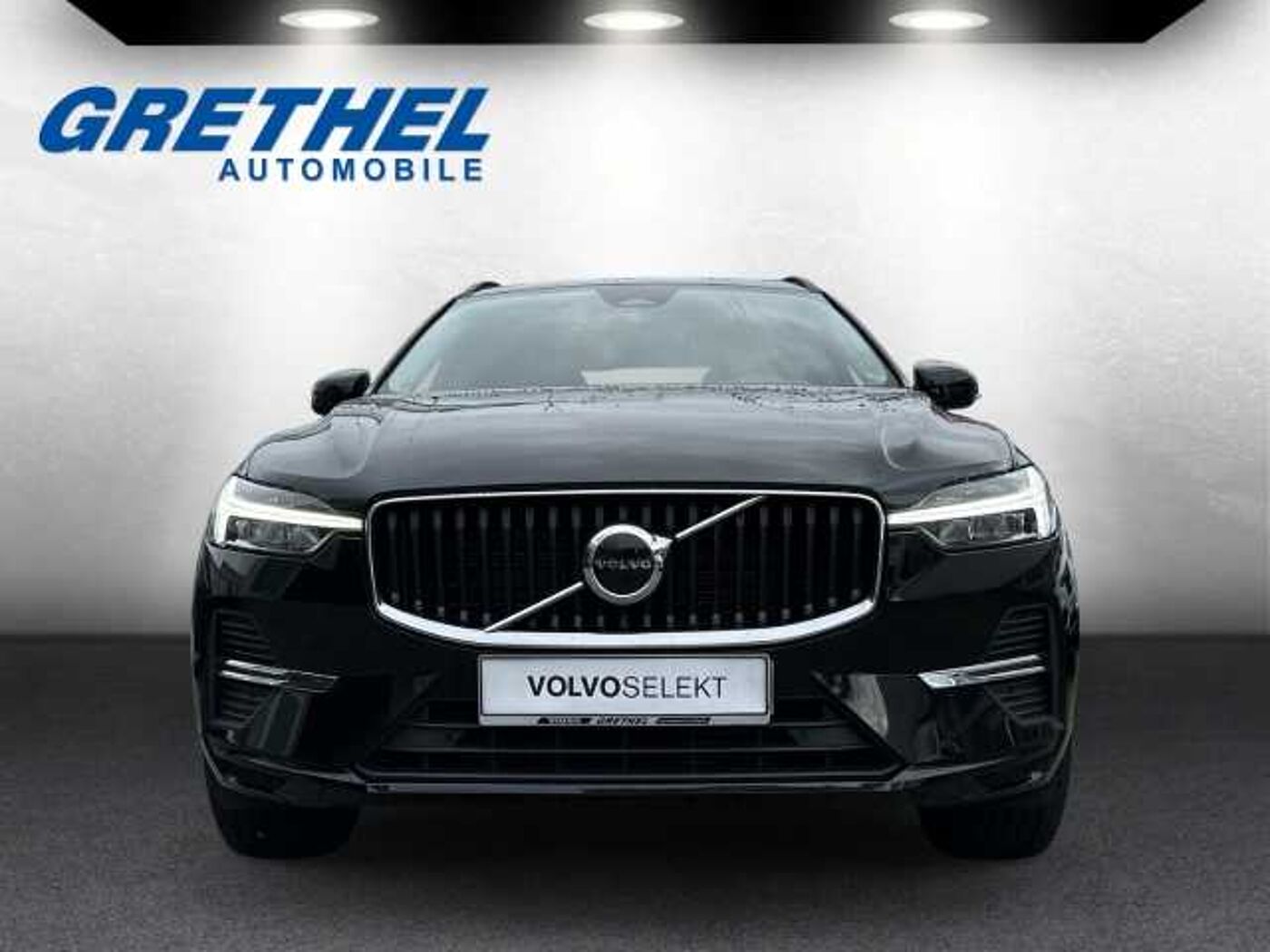 Volvo  Momentum Pro 2WD B4 Diesel AHK-klappbar Navi digitales Cockpit Soundsystem