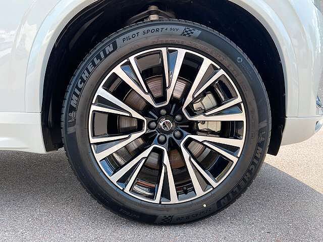 Volvo  T8 AWD Core Automatik 7-Sitzer  AHK ACC