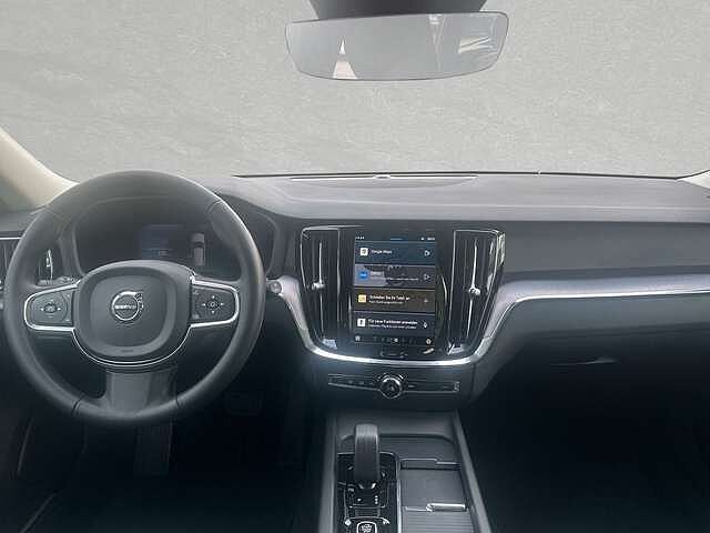 Volvo  B3 Mild-Hybrid Core LED