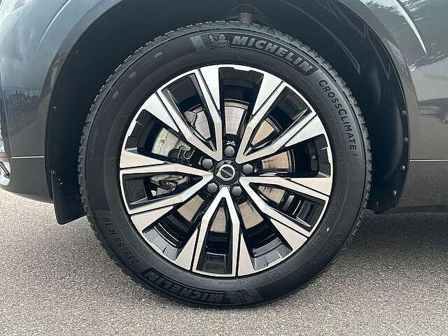 Volvo  B5 AWD Mild-Hybrid Plus Dark AHK ACC BLIS