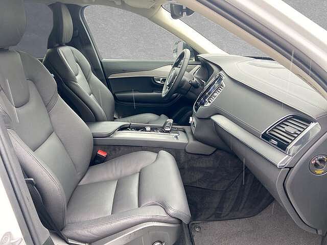 Volvo T8 AWD Recharge Plus Dark 7-Sitzer AHK ACC