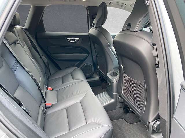 Volvo  T6 AWD Recharge Core ACC BLIS SD LED