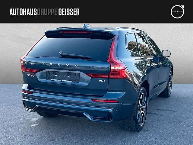 Volvo  B4 Mild-Hybrid Plus Dark AHK ACC BLIS