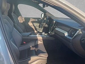 Volvo  T8 AWD Recharge Plus Dark ACC BLIS SD LED