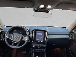 Volvo  B3 Mild-Hybrid Plus Dark  ACC BLIS SD LED