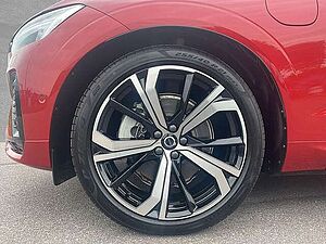 Volvo  T8 AWD Recharge Plus Dark AHK ACC BLIS  SD