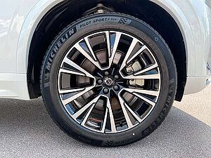 Volvo  T8 AWD Core Automatik 7-Sitzer  AHK ACC