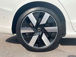 Volvo  T8 AWD Recharge Ultimate Dark ACC BLIS