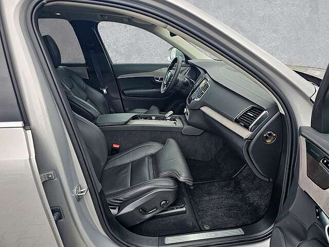 Volvo  B5 AWD Mild-Hybrid Plus Bright 7-Sitzer ACC