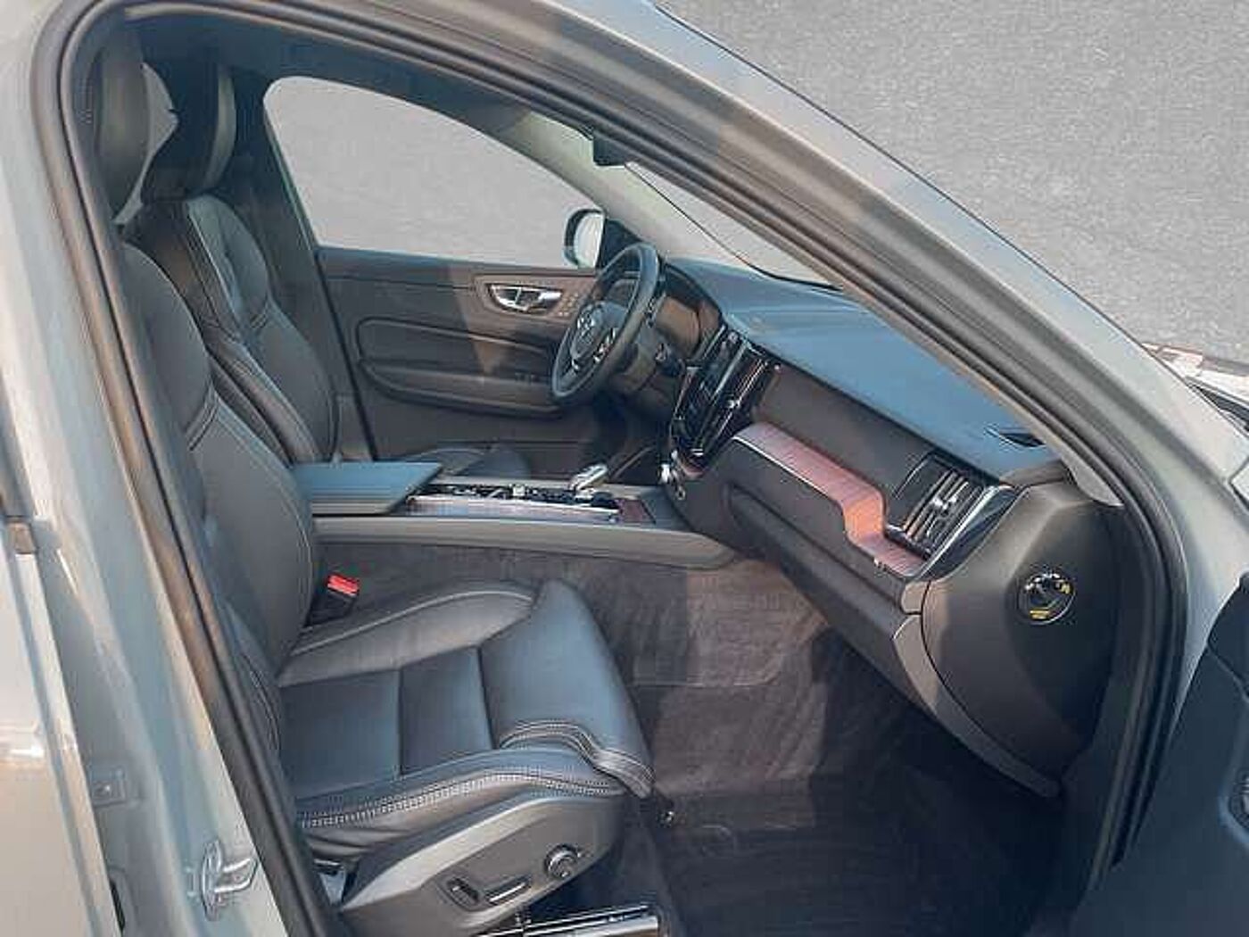 Volvo  T8 AWD Recharge Plus Dark AHK ACC BLIS SD
