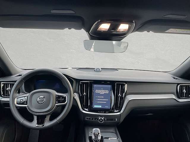 Volvo  B4 Mild-Hybrid Ultra Dark  ACC BLIS SD