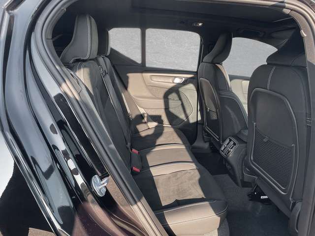 Volvo  T2 Automatik Plus Dark ACC BLIS LED 20' SD