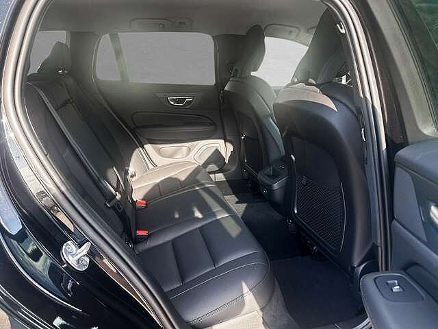 Volvo  B4 Mild-Hybrid Core ACC BLIS LED