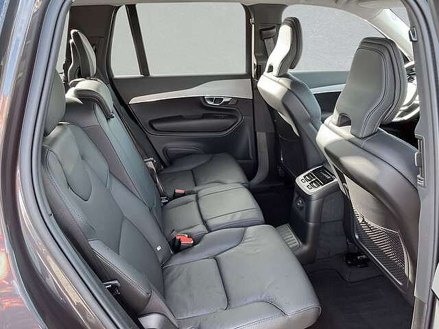 Volvo  T8 AWD Core Automatik 7-Sitzer  ACC BLIS