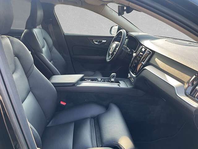 Volvo  B4 Mild-Hybrid Plus Bright ACC BLIS LED