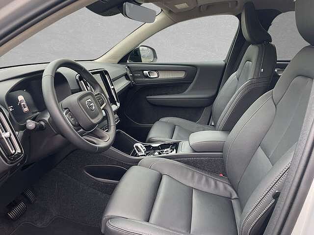 Volvo  B4 MILD Hybrid Automatik Plus Dark ACC BLIS