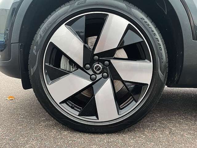 Volvo  T5 Recharge Ultimate Dark  ACC BLIS LED