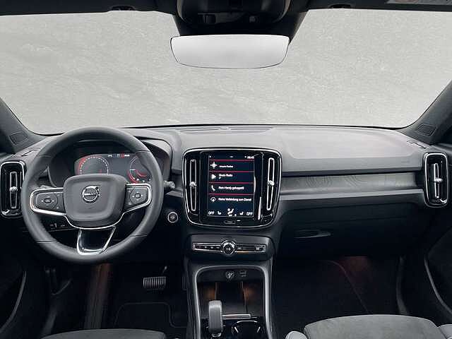 Volvo  T5 Recharge Ultimate Dark  ACC BLIS LED