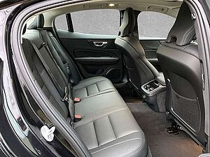Volvo  B5 AWD Mild-Hybrid Ultimate Dark ACC BLIS SD