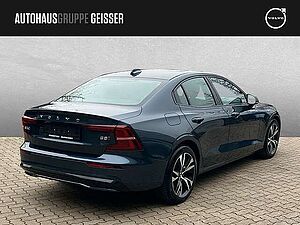 Volvo  B5 AWD Mild-Hybrid Ultimate Dark ACC BLIS SD