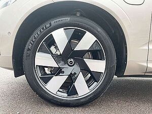 Volvo  T8 AWD Recharge Plus Dark  ACC BLIS LED SD