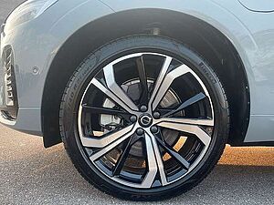 Volvo  T8 AWD Recharge Plus Dark AHK ACC BLIS SD