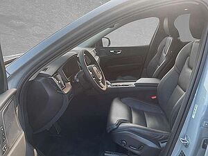 Volvo  T8 AWD Recharge Plus Dark AHK ACC BLIS SD