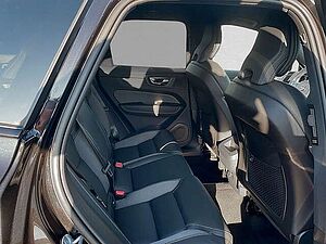 Volvo  B5 AWD Mild-Hybrid Plus Dark AHK ACC BLIS