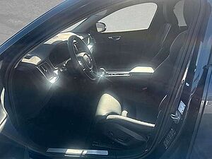 Volvo  B4 Mild-Hybrid Core ACC BLIS LED