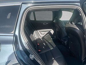 Volvo  B4 Mild-Hybrid Core ACC BLIS LED